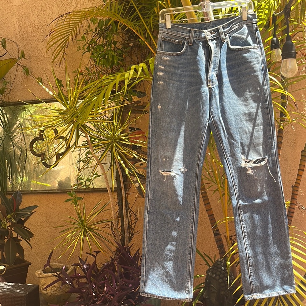 The perfect high rise, distressed denim!